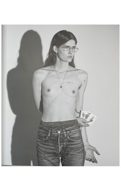 Anne Imhof Авт: Marcella Beccaria, Carolyn Christov-Bakargiev Вид-во: SKIRA - фото 8