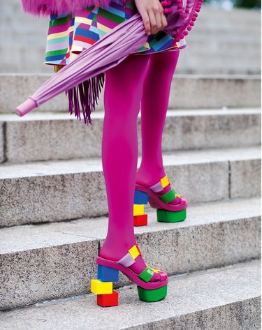 Suzanne Middlemass, Its All about Shoes - фото 3