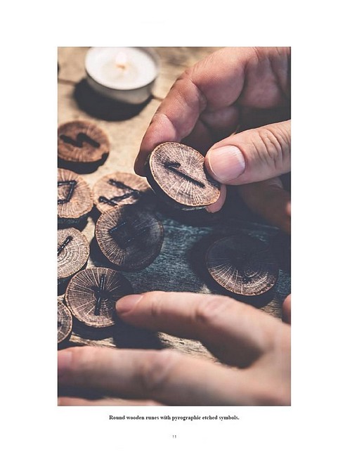 Runes Illustrated (Chinese Bound) - фото 6