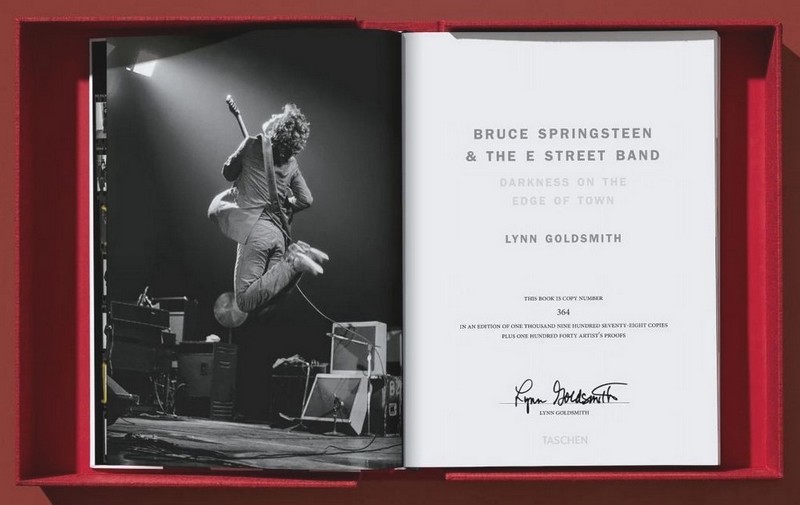 Lynn Goldsmith. Bruce Springsteen & The E Street Band - фото 4