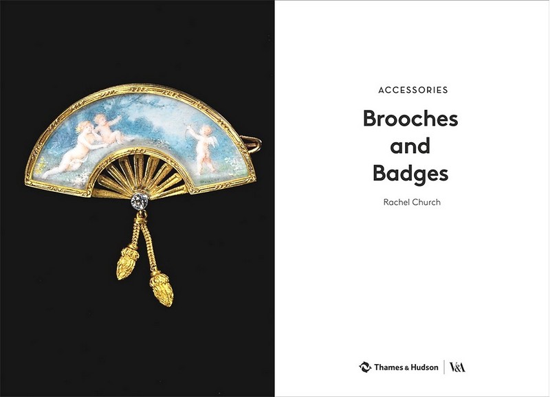 Brooches and Badges - фото 2